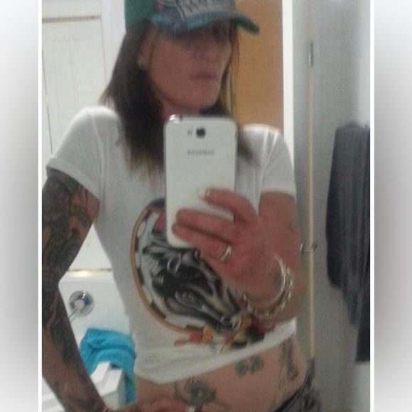 Meet your Posher, Lisa joy - Picture 2 of 3